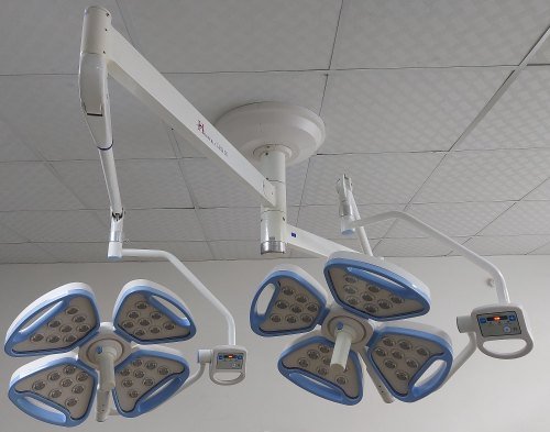 Hospedia Double Dome LED OT Light With Integrated Sony HD Camera, Monitor and Recording System - Global Surgicals