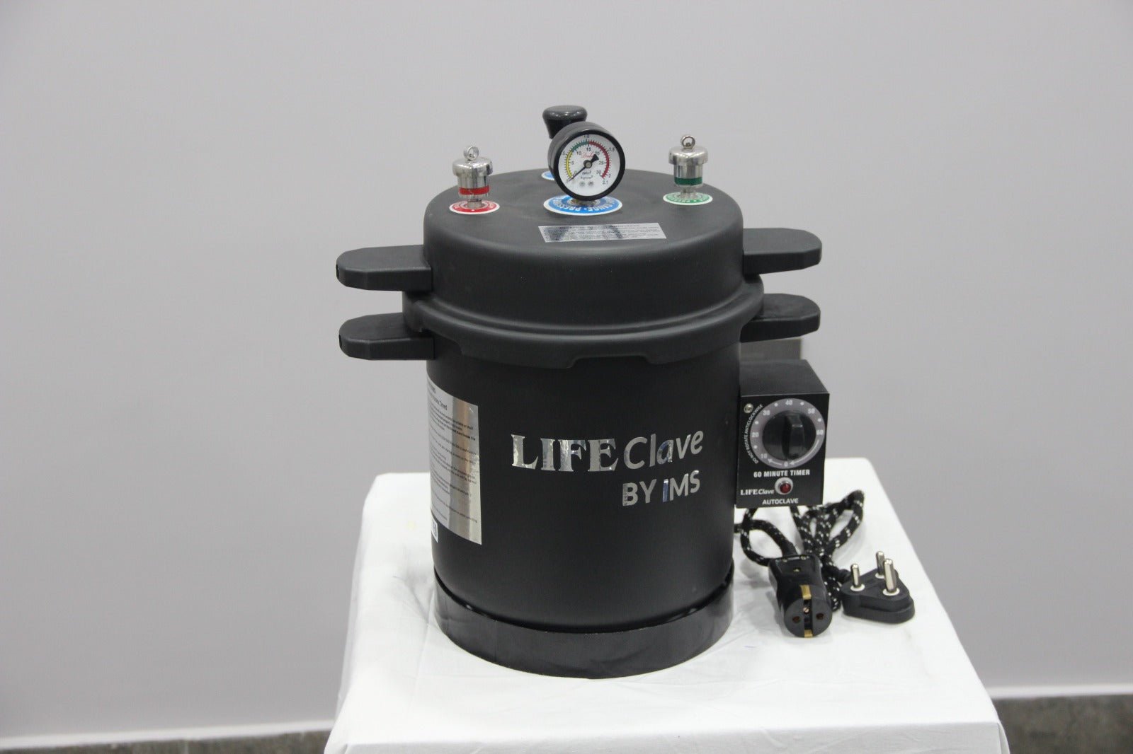 LifeX Clave Autoclave Sterilizer 9" Dia. X 11.5''H with 8" X 8" Dressing Drum - Global Surgicals